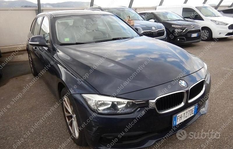 Blu Usata 2017 BMW 320 Station wagon | 13.900 € (Buon prezzo) - Immagine 1/4