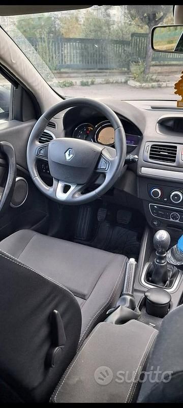 Usata Renault Mégane 110 CV (80 kW) 2010 Nero Berlina