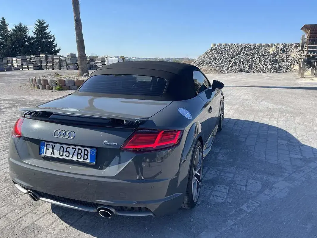Usata Audi TT Roadster S-Line 184 CV (135 kW) 2017 Cabrio