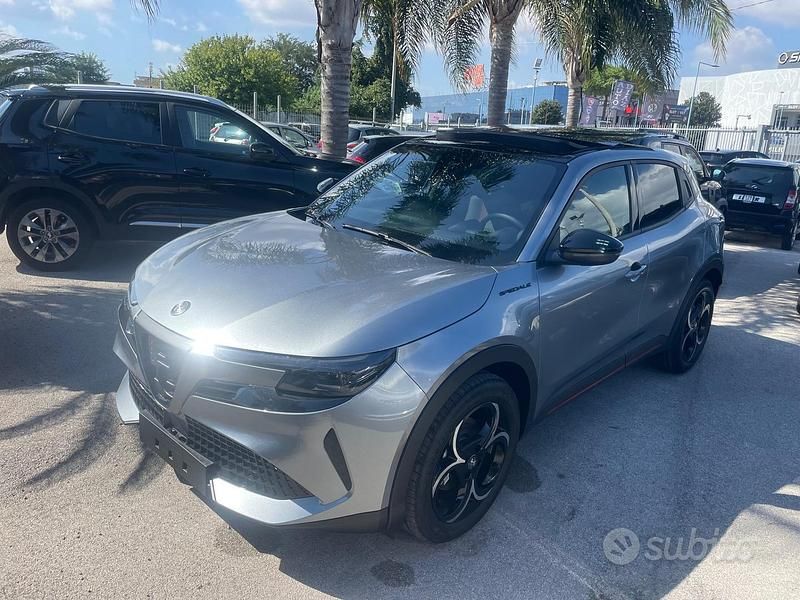 Nuova Alfa Romeo GT Junior 145 CV (106 kW) 2025 Grigio SUV