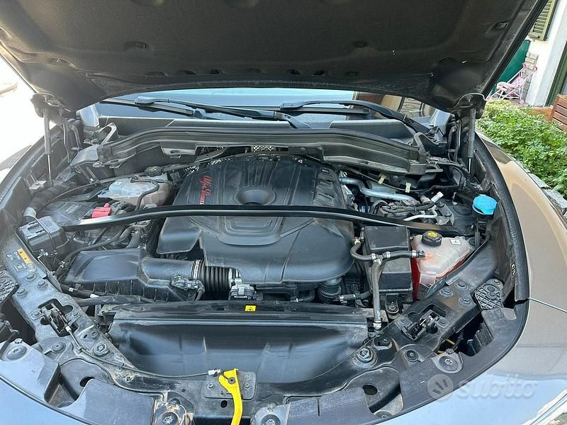 Usata Alfa Romeo Stelvio Veloce 210 CV (154 kW) 2021 Grigio SUV