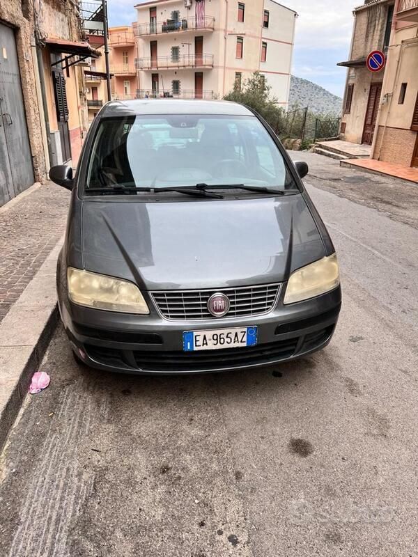 Usata 2010 Fiat Idea Monovolume | 2800 € (Ottimo prezzo) - Immagine 1/4