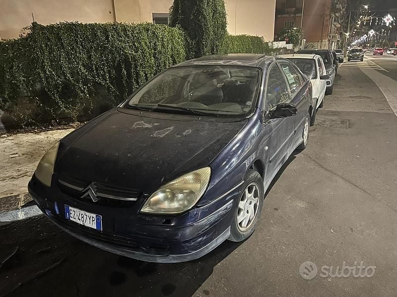 Usata Citroën C5 140 CV (102 kW) 2004 Blu Berlina