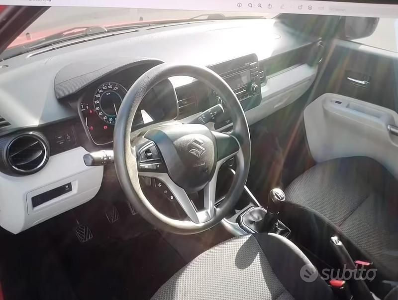 Usata Suzuki Ignis 90 CV (66 kW) 2017 Rosso SUV