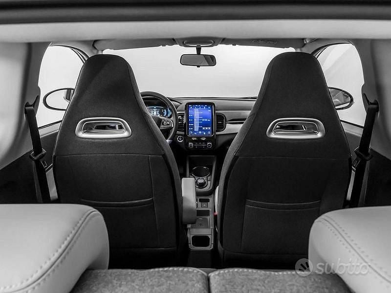 Usata DR DR 1.0 44 kW (61 CV) 2023 Nero Utilitaria