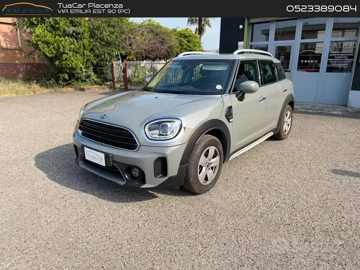 Usata Mini Cooper Countryman Essential 101 CV (74 kW) 2021 Grigio SUV