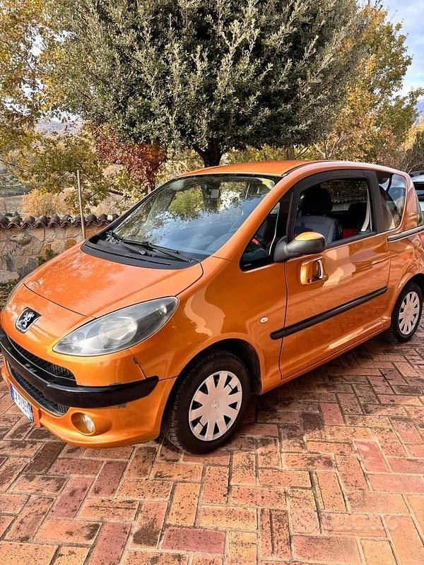 Usata Peugeot 1007 73 CV (53 kW) 2005 Monovolume