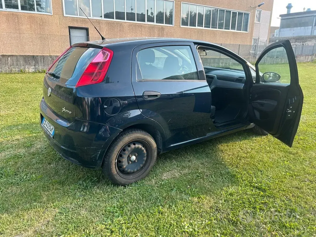 Usata Fiat Grande Punto 75 CV (55 kW) 2010 Utilitaria