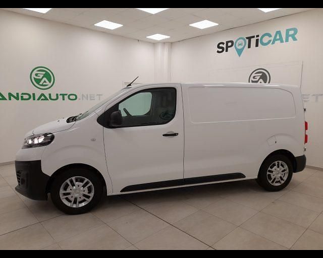 Usata Opel Vivaro Essentia 120 CV (88 kW) 2021 Bianco Monovolume