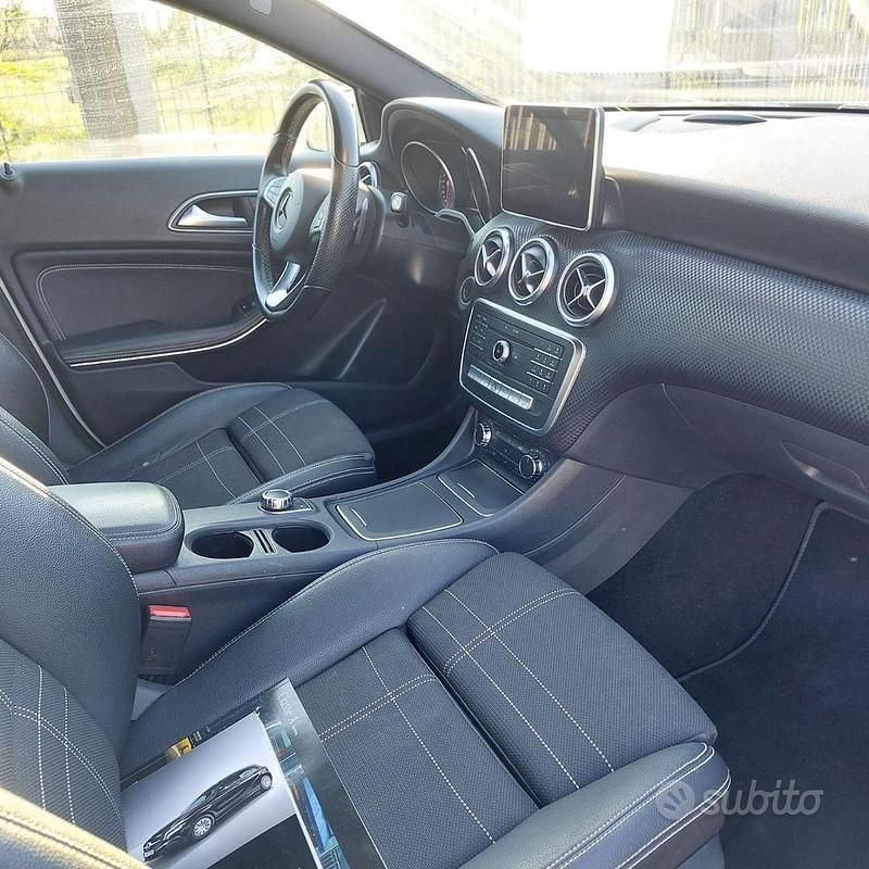 Usata Mercedes A180 109 CV (80 kW) 2015 Bianco Berlina