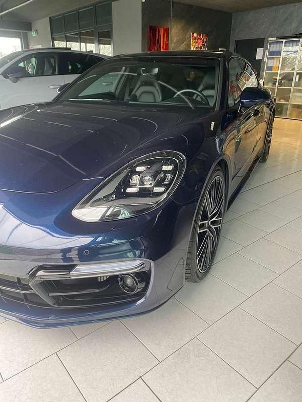 Usata Porsche Panamera Sport Turismo 330 CV (242 kW) 2019 Blu/azzurro Berlina