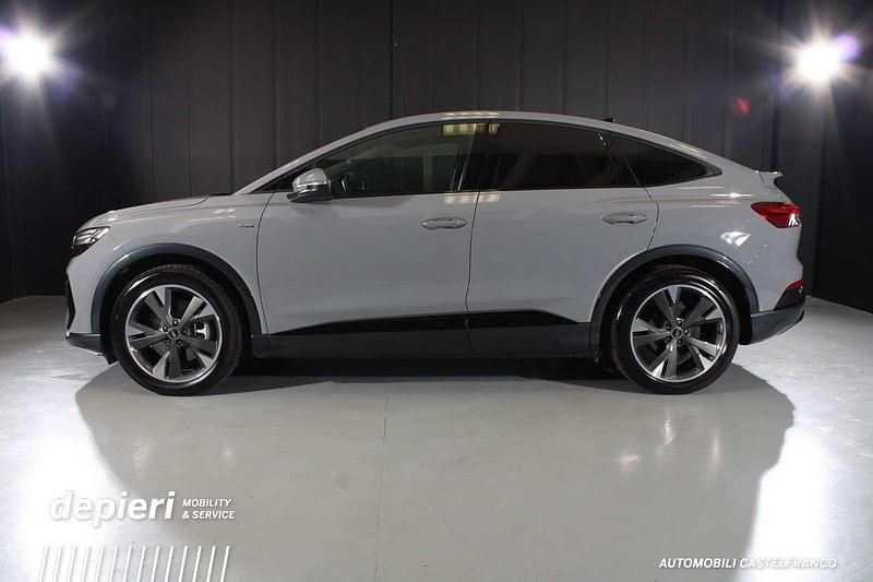 Usado Audi Q4 Sportback e-tron S-Line 210 kW (286 CV) 2024 Gris SUV