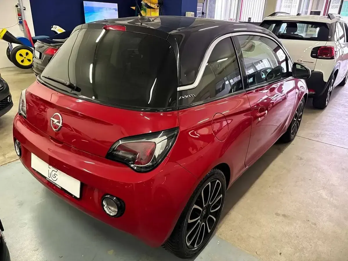 Usata Opel Adam Rocks 69 CV (50 kW) 2018 Rosso Utilitaria