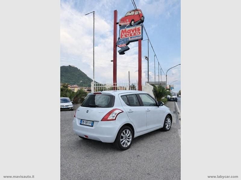 Usata Suzuki Swift 75 CV (55 kW) 2015 Bianco Utilitaria