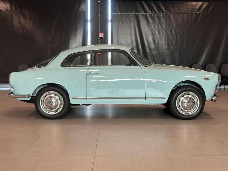 Usata Alfa Romeo Giulietta 65 CV (47 kW) 1965 Blu/azzurro Utilitaria
