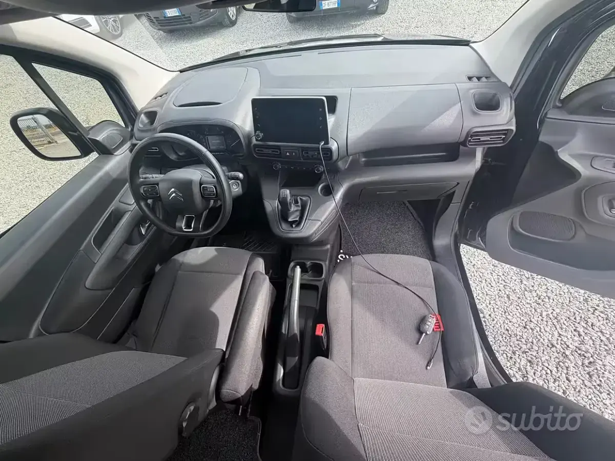 Usata Citroën Berlingo 102 CV (75 kW) 2021 Nero Monovolume