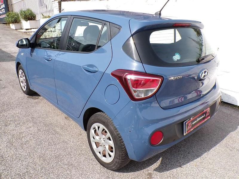 Usata Hyundai i10 67 CV (49 kW) 2017 Blu/azzurro Utilitaria