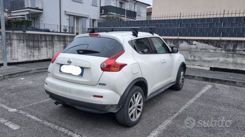 Usata Nissan Juke 110 CV (80 kW) 2011 Bianco SUV