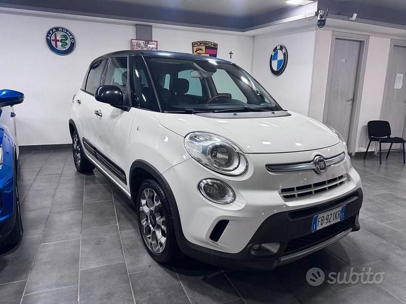 Usata Fiat 500L Trekking 105 CV (77 kW) 2015 Bianco Monovolume