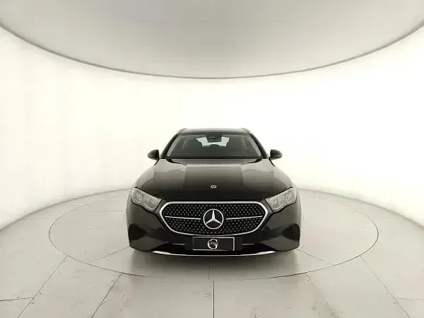 Usata Mercedes 200 Advanced 163 CV (119 kW) 2025 Nero Station wagon