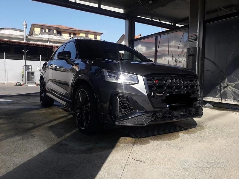 Usata Audi SQ2 300 CV (220 kW) 2022 Grigio SUV