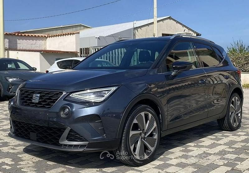 Usata Seat Arona FR 95 CV (69 kW) 2023 Grigio SUV