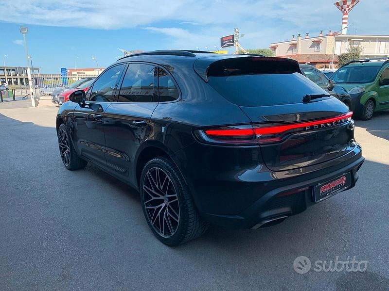 Usata Porsche Macan 265 CV (194 kW) 2023 Grigio SUV