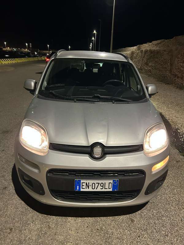 Usato 2012 Fiat Panda 1.2 Benzin 69 CV (5.000 €)