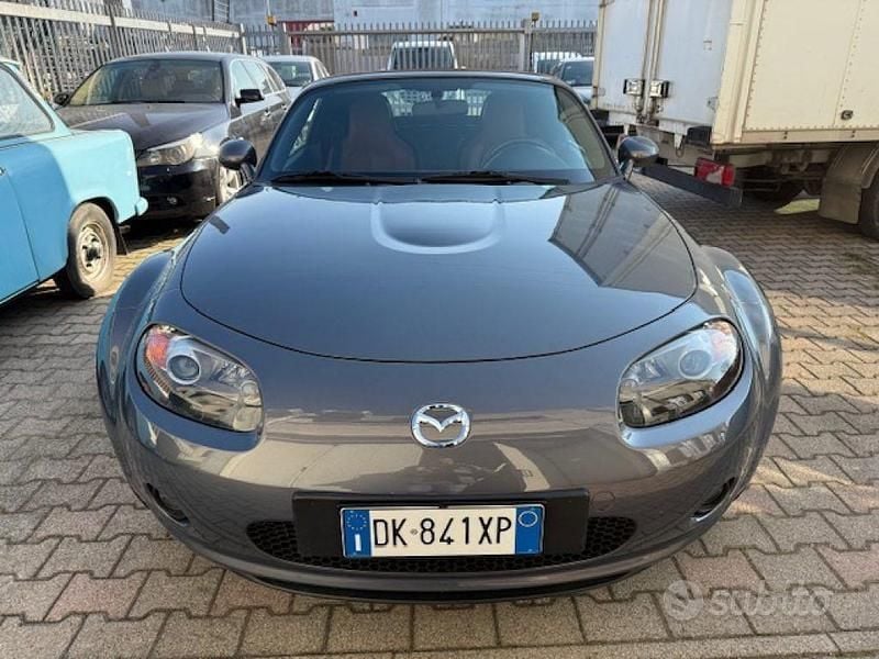 Usata Mazda MX5 160 CV (117 kW) 2007 Grigio Cabrio