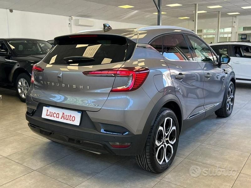 Usata Mitsubishi ASX 159 CV (116 kW) 2024 Grigio SUV