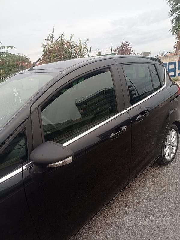 Usata Ford B-MAX 75 CV (55 kW) 2016 Nero Monovolume