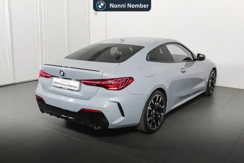 Usata BMW 420 M Sport 190 CV (139 kW) 2025 Grigio Coupé