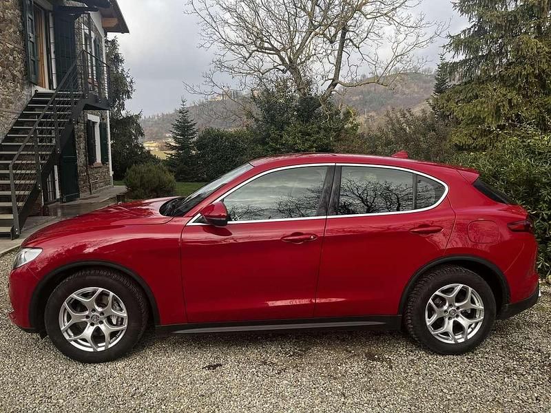 Usata Alfa Romeo Stelvio Executive 179 CV (131 kW) 2018 SUV