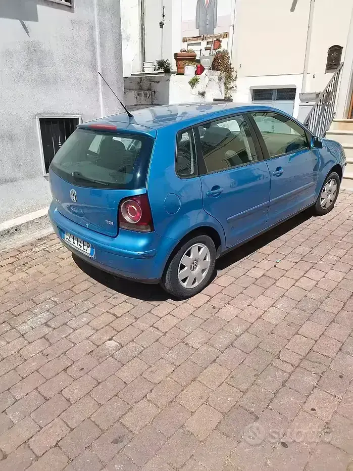 Usata VW Polo 80 CV (58 kW) 2005 Blu Utilitaria