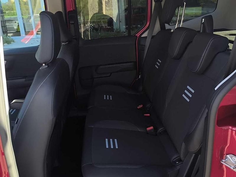 Usata Ford Tourneo Active 2024 Rosso Furgone