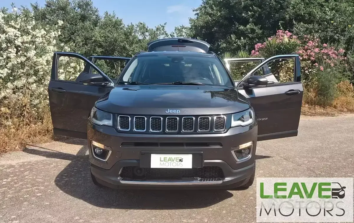 Usata Jeep Compass 140 CV (102 kW) 2017 Grigio SUV
