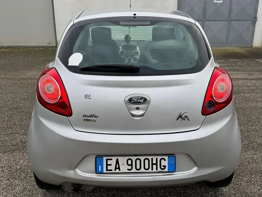 Usata Ford Ka Titanium 75 CV (55 kW) 2009 Grigio Utilitaria