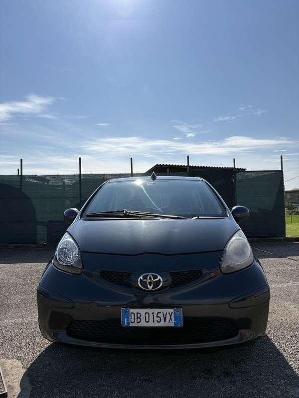Usata Toyota Aygo 68 CV (50 kW) 2006 Utilitaria