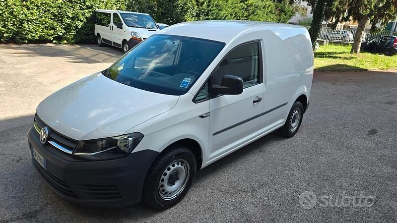 Usata VW Caddy Highline 102 CV (75 kW) 2018 Bianco Monovolume