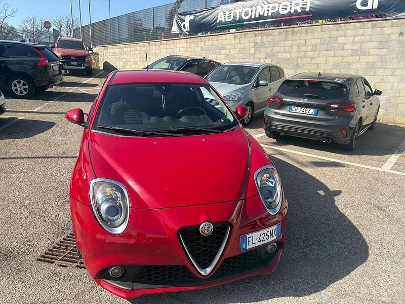 Usata Alfa Romeo MiTo 77 CV (56 kW) 2017 Rosso Utilitaria