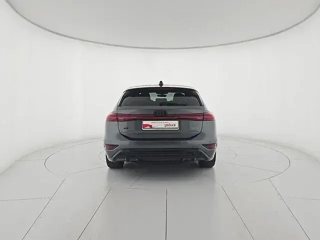 Usata Audi A6 e-tron S-Line 314 kW (428 CV) 2025 Grigio Station wagon