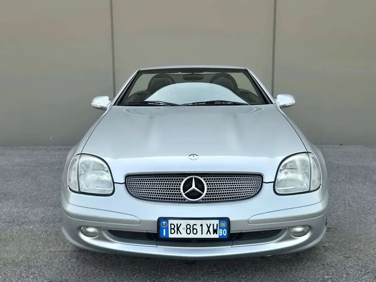 Usata Mercedes SLK200 Edition 163 CV (119 kW) 2000 Argento Cabrio