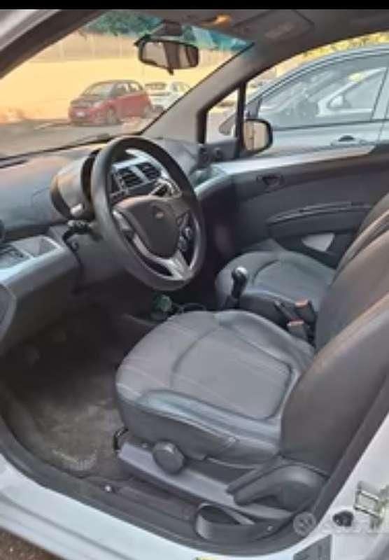 Usata Chevrolet Spark LS 68 CV (50 kW) 2011 Bianco Utilitaria
