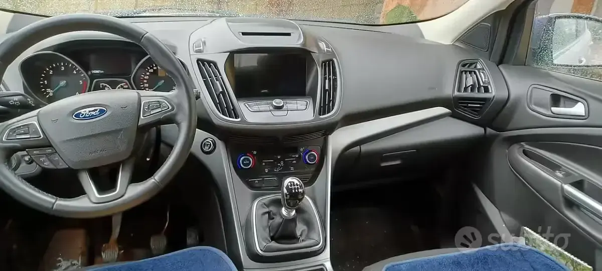 Usata Ford Kuga 120 CV (88 kW) 2019 Grigio SUV