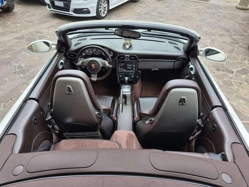 Usata Porsche 911 Carrera S Cabriolet 385 CV (283 kW) 2009 Biancocapotta cacao Cabrio