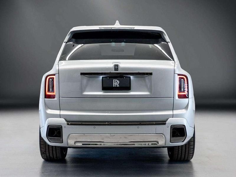 Nuova Rolls Royce Cullinan 600 CV (441 kW) 2025 Argento SUV