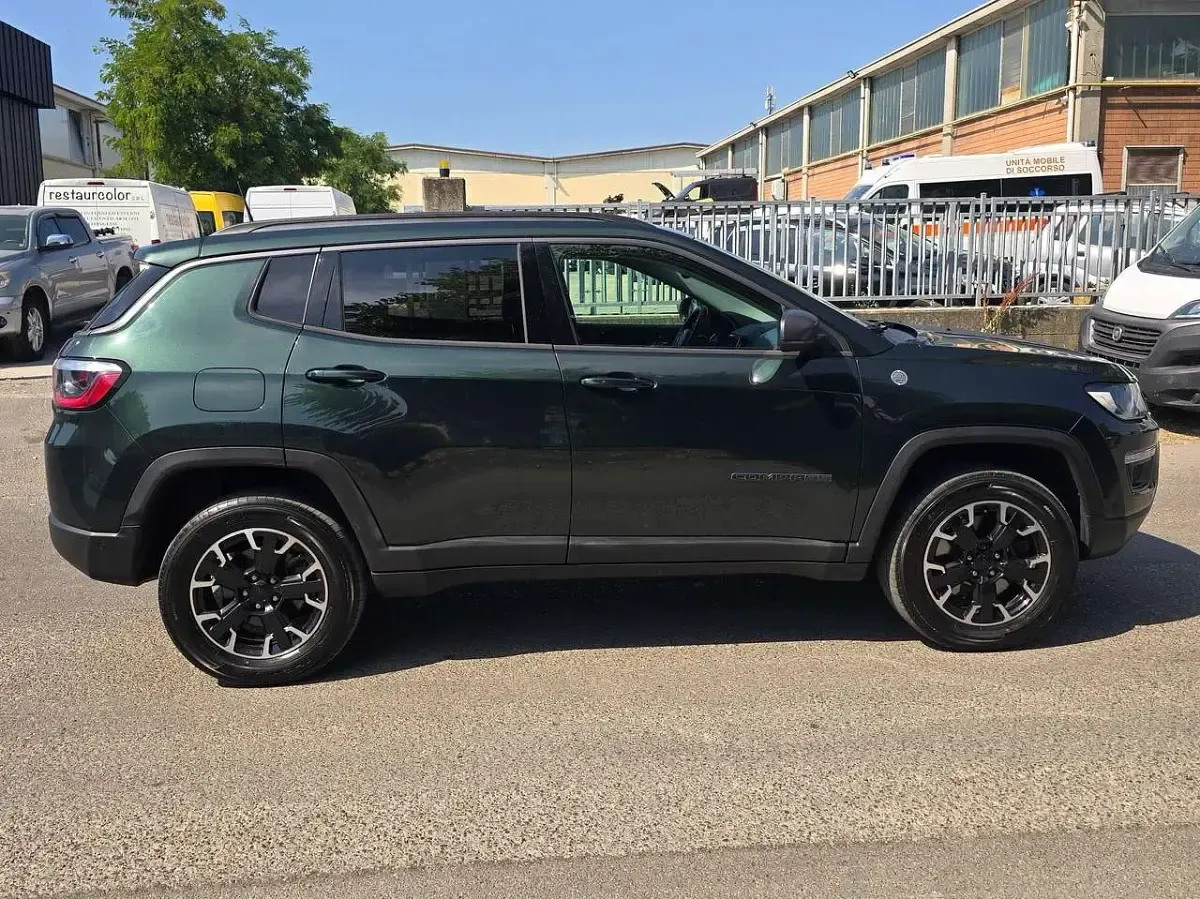Usata Jeep Compass Trailhawk 179 CV (131 kW) 2020 Verde SUV