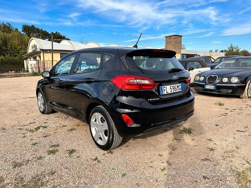 Usata Ford Fiesta Titanium 85 CV (62 kW) 2017 Nero Berlina