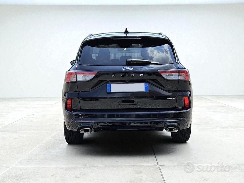 Usata Ford Kuga ST-Line 190 CV (139 kW) 2022 Nero metallizzato SUV