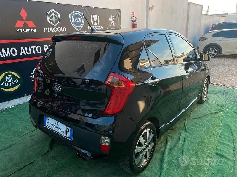 Usata Kia Picanto City 69 CV (50 kW) 2015 Nero Utilitaria
